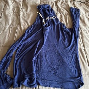 Pull over blue top
